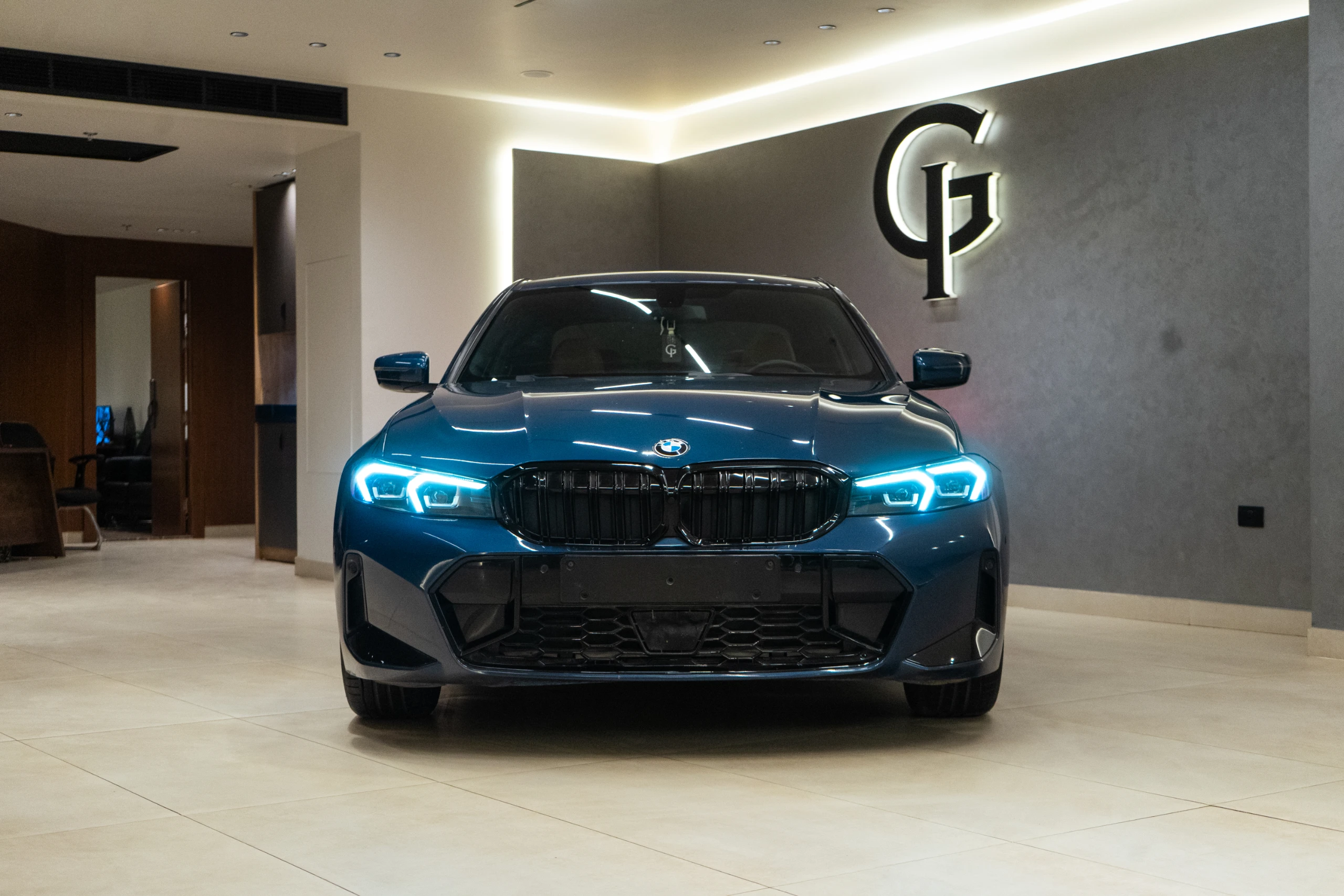 BMW 320i 2023 Luxury
