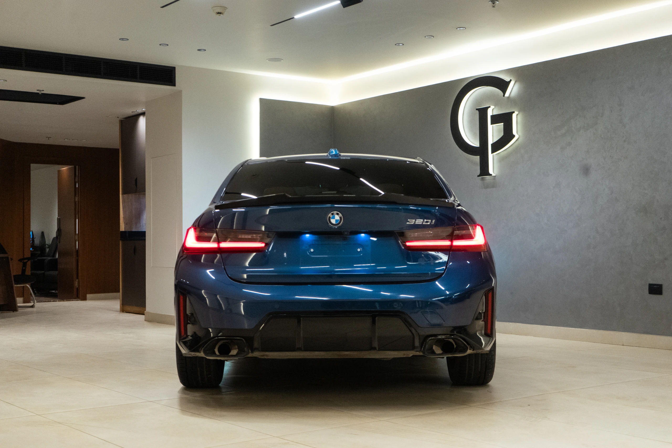 BMW 320i 2023 Luxury