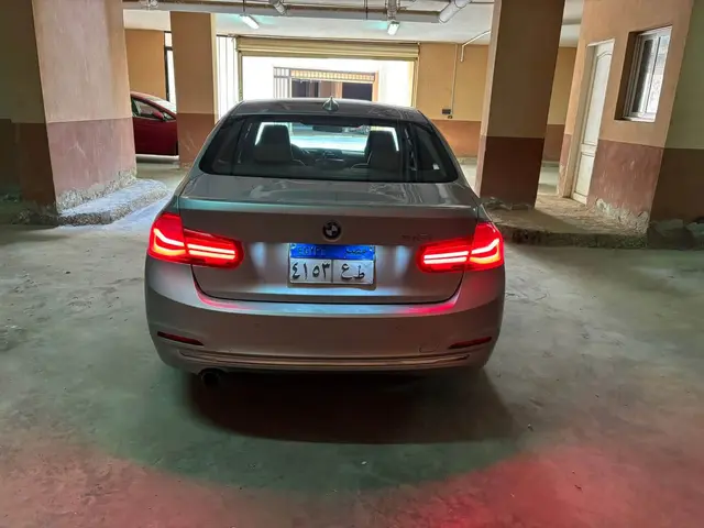 بي ام دبليو 318i 2016 Luxury